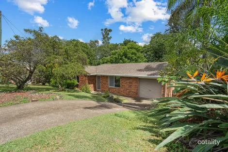 Property photo of 6 Benbullen Court Gympie QLD 4570