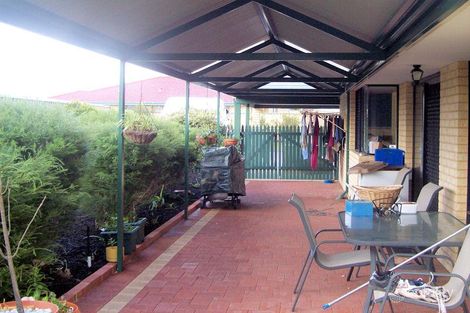 Property photo of 4 Caroline Crescent Bertram WA 6167