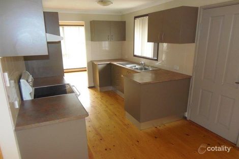 Property photo of 42 Menzies Circuit St Clair NSW 2759