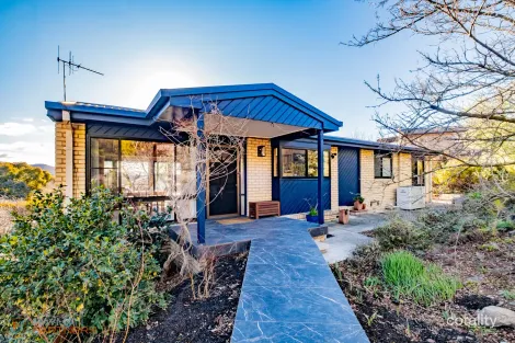 Property photo of 19 Schonell Circuit Oxley ACT 2903