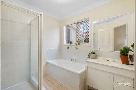 Property photo of 9 Stanford Place Forest Lake QLD 4078