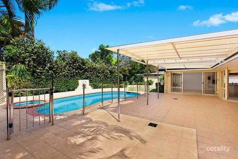 Property photo of 3 Charolais Crescent Benowa QLD 4217