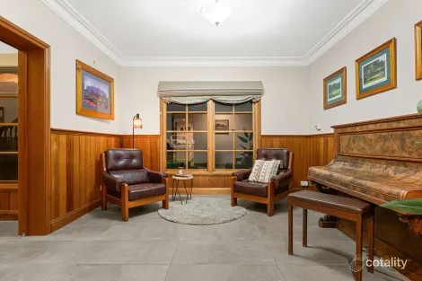 Property photo of 2 Honeysuckle Close Mildura VIC 3500