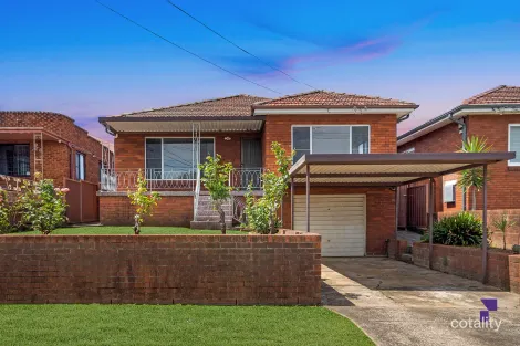12 Ivy St, Greenacre, NSW 2190