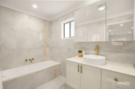 Property photo of 44A Scenic Road Kenmore QLD 4069