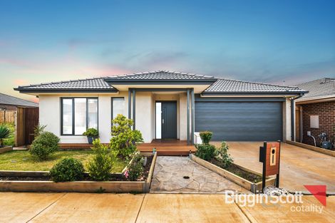 32 Bromley Cct, Thornhill Park, VIC 3335