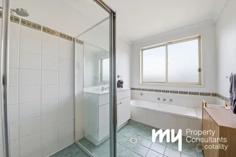 Property photo of 4 Pincombe Crescent Harrington Park NSW 2567