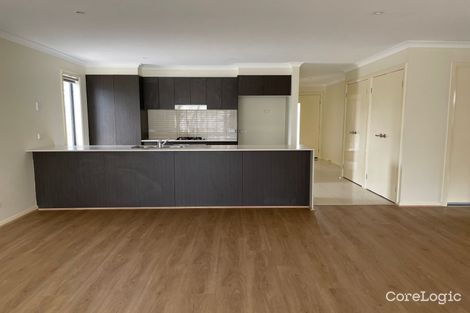 Property photo of 34 Giverny Close Burnside Heights VIC 3023