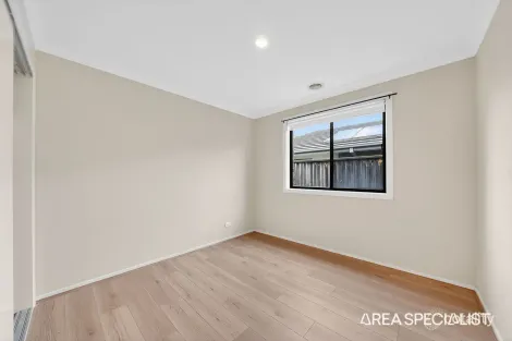 Property photo of 64 Moorookyle Avenue Tarneit VIC 3029