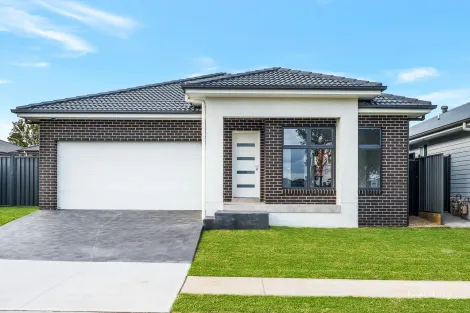 16a Dulcimere St, Tahmoor, NSW 2573