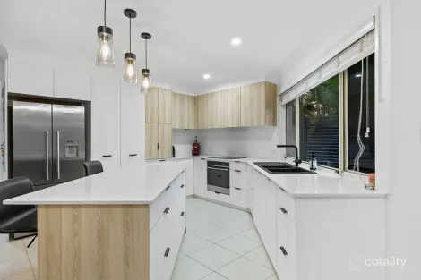 Property photo of 12 Wedgetail Lane Nerang QLD 4211