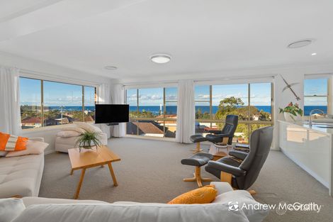 Property photo of 22 Park Avenue Caves Beach NSW 2281