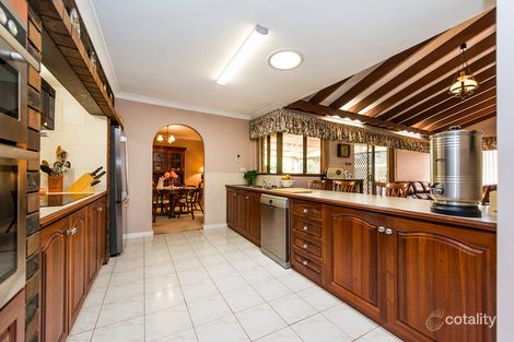 Property photo of 16 Scenic Drive Maida Vale WA 6057
