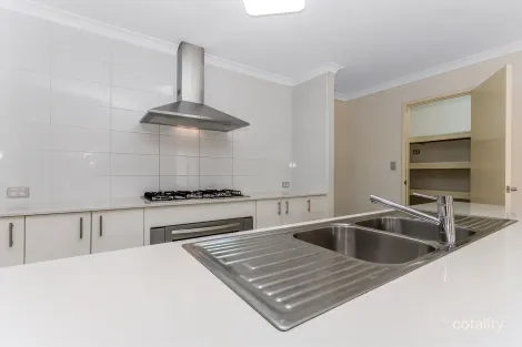 Property photo of 22 Duckbill Loop Southern River WA 6110