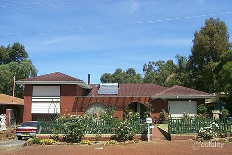 38 Waterloo Cres, Lesmurdie, WA 6076