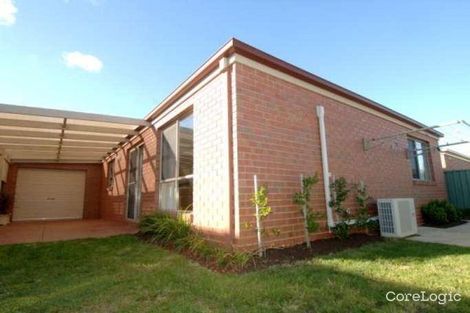 Property photo of 35 Ayrvale Avenue Lake Gardens VIC 3355