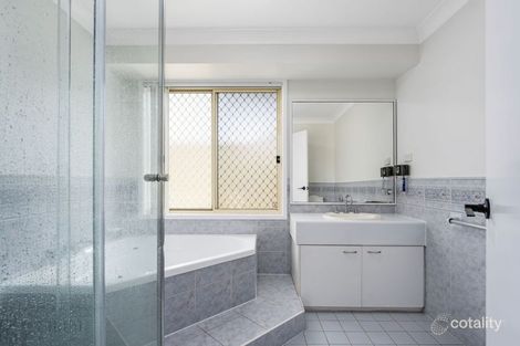 Property photo of 28 Ironside Avenue St Helens Park NSW 2560