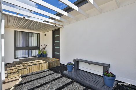 Property photo of 2 Oak Avenue Mildura VIC 3500