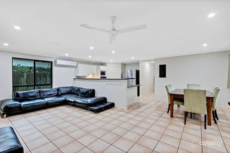 Property photo of 32 Pinehurst Street Currimundi QLD 4551