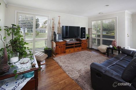 Property photo of 1 Rochelle Court Narre Warren South VIC 3805