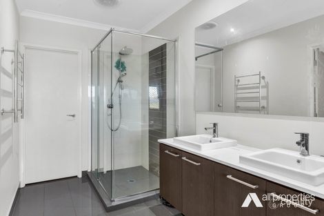 Property photo of 37 Everglade Street Yarrabilba QLD 4207