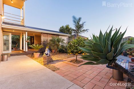 Property photo of 25 Glastonbury Circuit Point Cook VIC 3030