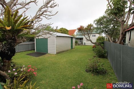 Property photo of 6 Queen Street Stockton NSW 2295