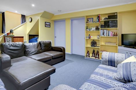 Property photo of 24 Sunshine Grove Rye VIC 3941