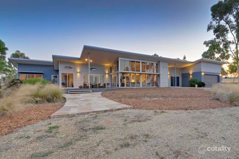 Property photo of 40 Madison Place Hazelwood North VIC 3840