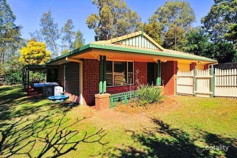 Property photo of 81 Baxter Crescent Forest Lake QLD 4078