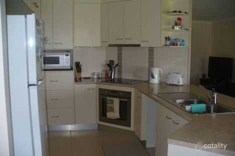 Property photo of 8 Linderberg Street Kalkie QLD 4670