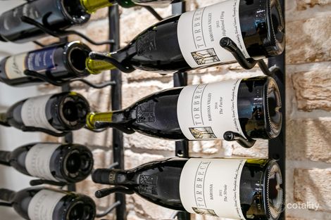 Property photo of 40 Brooks Street Camp Hill QLD 4152