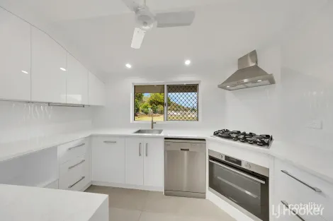 Property photo of 5 Corby Close Telina QLD 4680