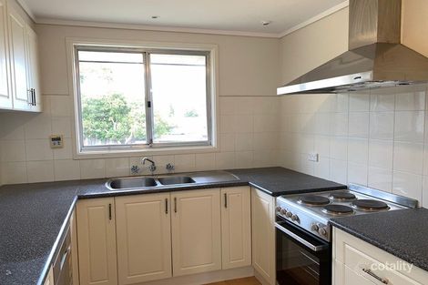 Property photo of 8 Burrowes Place Wanniassa ACT 2903