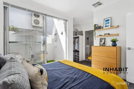 Property photo of 18 Fruin Loop Ellenbrook WA 6069