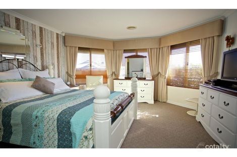 Property photo of 3 Adavale Vista Tapping WA 6065