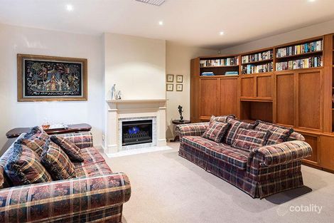 Property photo of 11 Ross Street Bentleigh VIC 3204