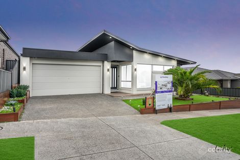 Property photo of 12 Milswyn Street Craigieburn VIC 3064