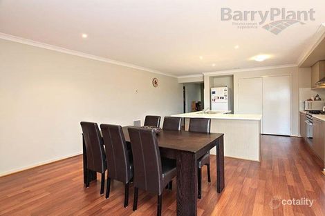 Property photo of 92 Black Dog Drive Brookfield VIC 3338
