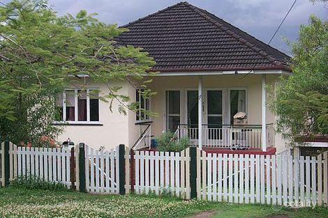 Property photo of 27 Boundary Road Indooroopilly QLD 4068