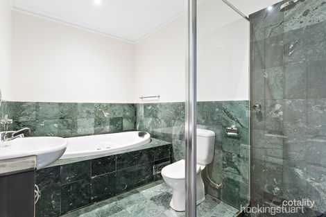 Property photo of 43 Zoe Circuit Northcote VIC 3070