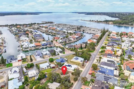 15 Rees Pl, Wannanup, WA 6210