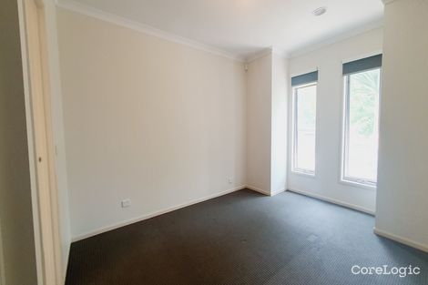 Property photo of 33 Bologna Crescent Greenvale VIC 3059