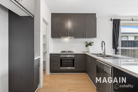 27 Cobalt Rd, Moana, SA 5169