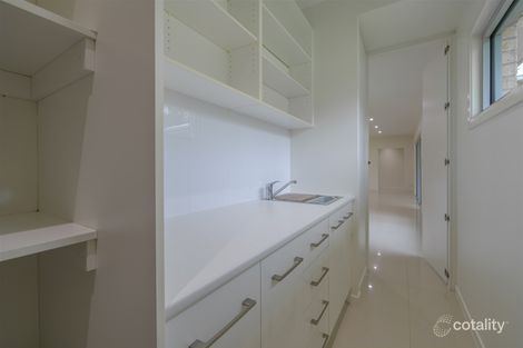 Property photo of 21 Lagoon Road Beecher QLD 4680