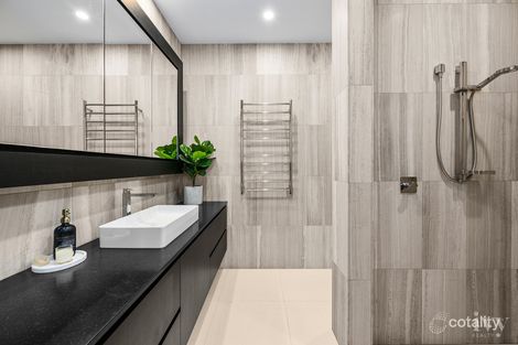 Property photo of 26 Hampton Court Paradise Point QLD 4216