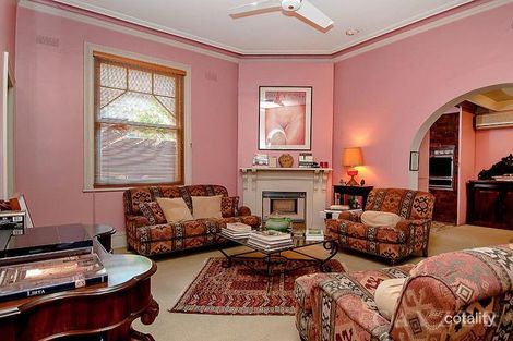 Property photo of 1 Deakin Street St Kilda West VIC 3182