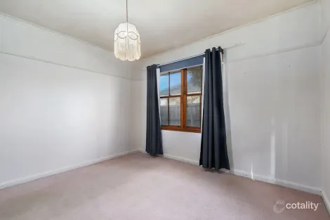 Property photo of 34 McCole Street Sale VIC 3850
