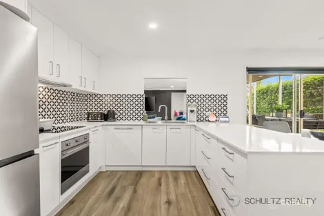 Property photo of 5 Riley Court Windaroo QLD 4207