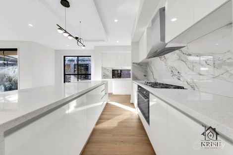 84 Eastside Bvd, Donnybrook, VIC 3064